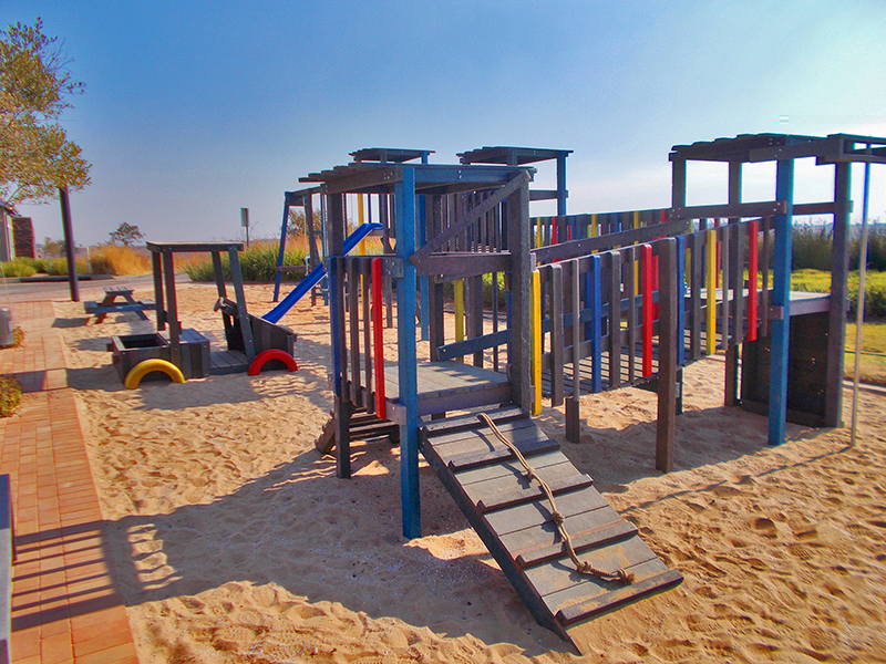 sandstrom rider ecojungle gym