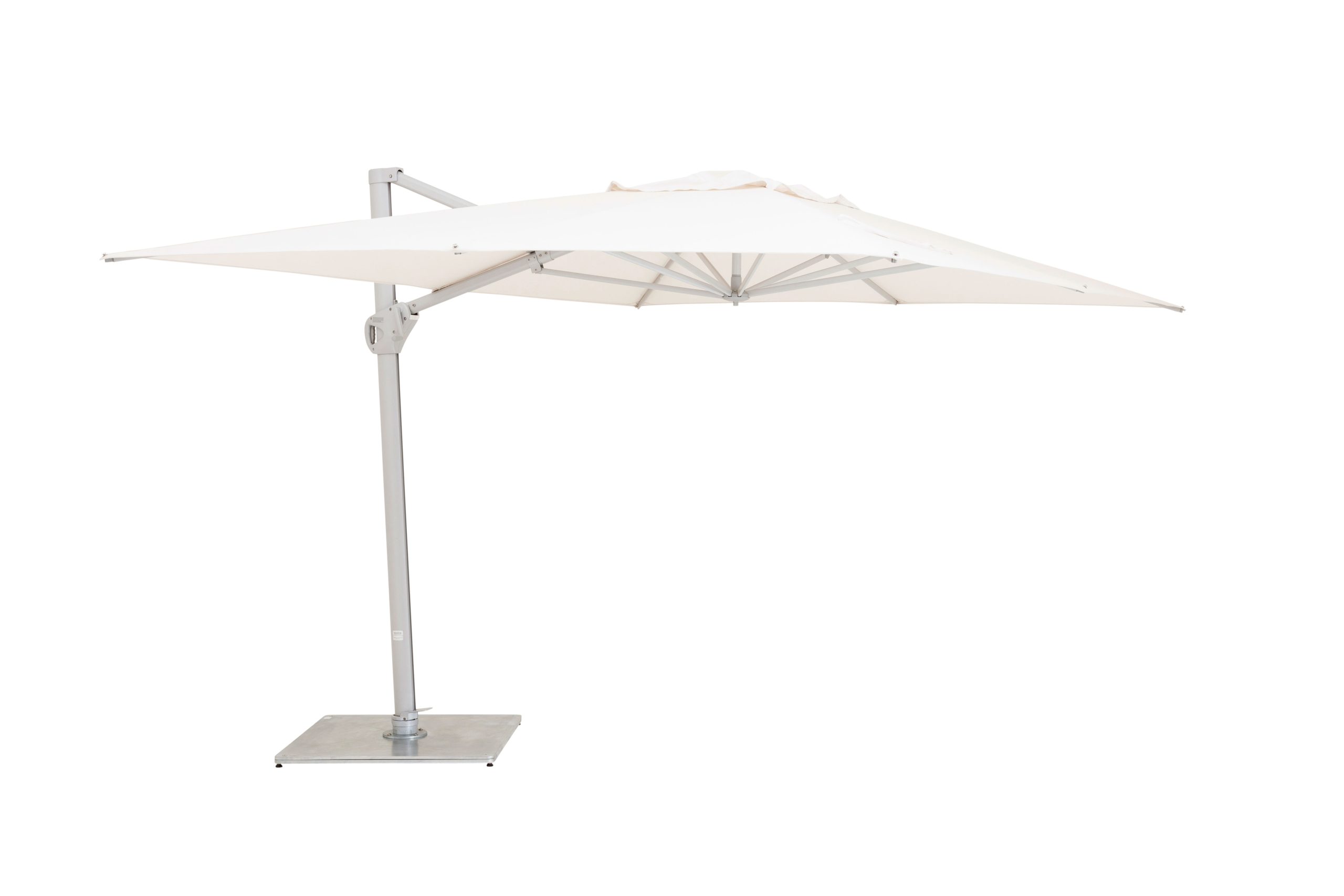Premium aluminium cantilever frame and canopy detail on the Cantilever Pavone